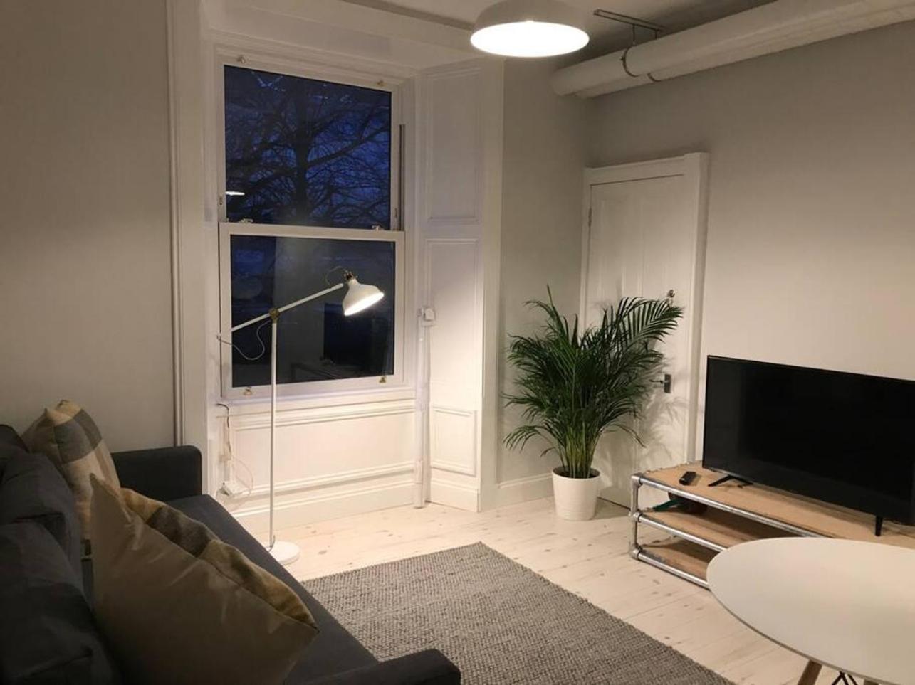 Relax In Style In Edinburghs Buzzing West End Apartment Ngoại thất bức ảnh